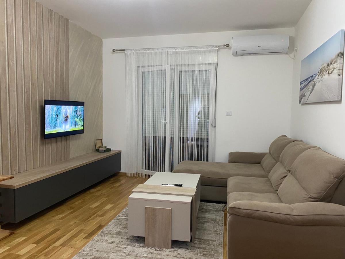 Stylish Charming Apartment Podgorica Exterior photo